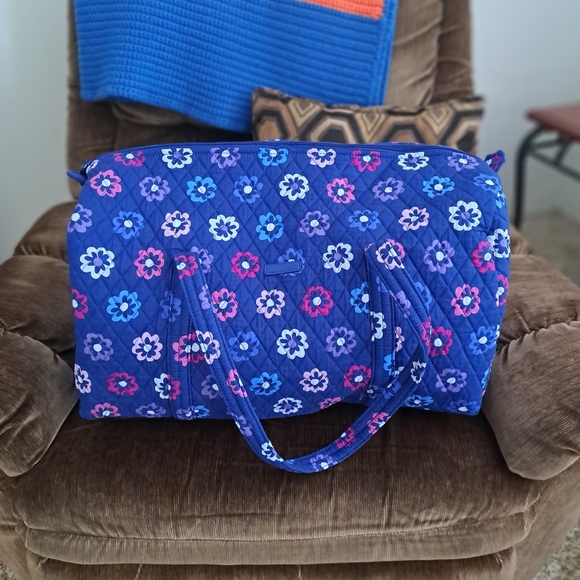 Vera Bradley Bags Vera Bradley Large Duffle Ellie Flowers Poshmark